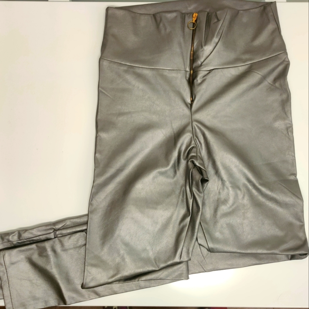 Faux Leather silver leggings